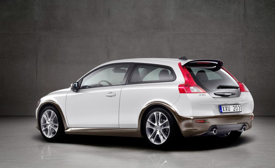  Volvo C30 SE Sport 2006 года  (фото 8 из 11)